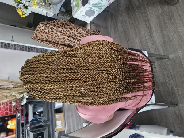 salon de coiffure afro tresse tresses box braids crochet braids vanilles tissages paris 75 77 78 91 92 93 94 95 OZBBEYAY