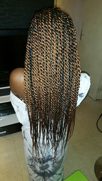salon de coiffure afro tresse tresses box braids crochet braids vanilles tissages paris 75 77 78 91 92 93 94 95 LSKZKZTC