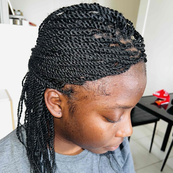 salon de coiffure afro tresse tresses box braids crochet braids vanilles tissages paris 75 77 78 91 92 93 94 95 ETUQDRLM