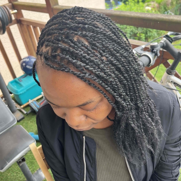 salon de coiffure afro tresse tresses box braids crochet braids vanilles tissages paris 75 77 78 91 92 93 94 95 UYMBIEBY