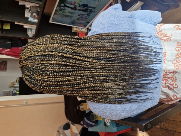 salon de coiffure afro tresse tresses box braids crochet braids vanilles tissages paris 75 77 78 91 92 93 94 95 SZAFCJMI