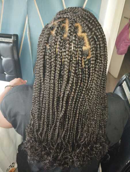 salon de coiffure afro tresse tresses box braids crochet braids vanilles tissages paris 75 77 78 91 92 93 94 95 ALUZYKDJ