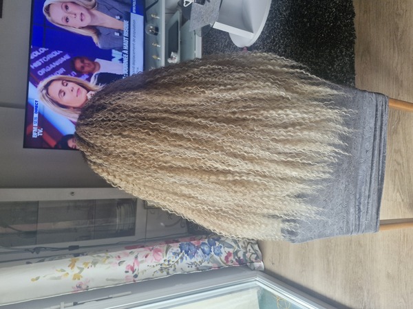 salon de coiffure afro tresse tresses box braids crochet braids vanilles tissages paris 75 77 78 91 92 93 94 95 CIMHLIJA