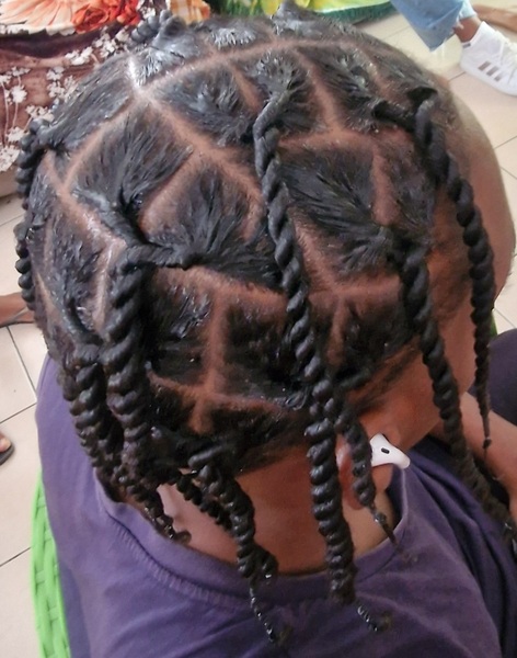 salon de coiffure afro tresse tresses box braids crochet braids vanilles tissages paris 75 77 78 91 92 93 94 95 CHKZKTNX