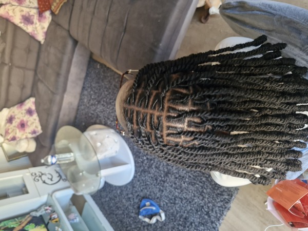 salon de coiffure afro tresse tresses box braids crochet braids vanilles tissages paris 75 77 78 91 92 93 94 95 ETQZRVUO