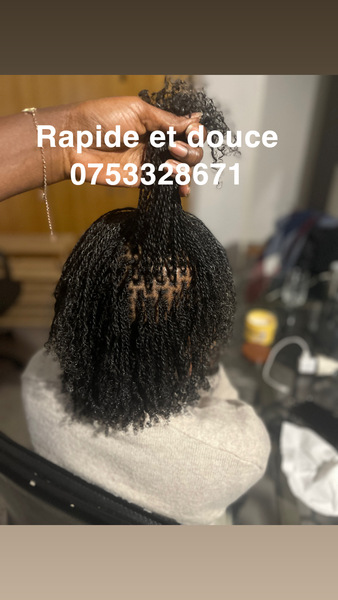 salon de coiffure afro tresse tresses box braids crochet braids vanilles tissages paris 75 77 78 91 92 93 94 95 MCQEFQFF