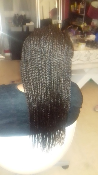 salon de coiffure afro tresse tresses box braids crochet braids vanilles tissages paris 75 77 78 91 92 93 94 95 JDEUKSDF