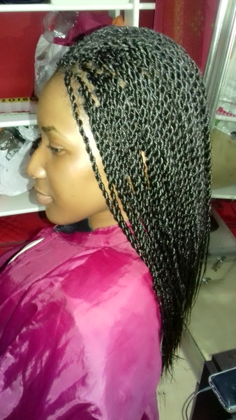 salon de coiffure afro tresse tresses box braids crochet braids vanilles tissages paris 75 77 78 91 92 93 94 95 SIZKCIXM