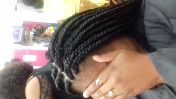salon de coiffure afro tresse tresses box braids crochet braids vanilles tissages paris 75 77 78 91 92 93 94 95 JFOVVSHP