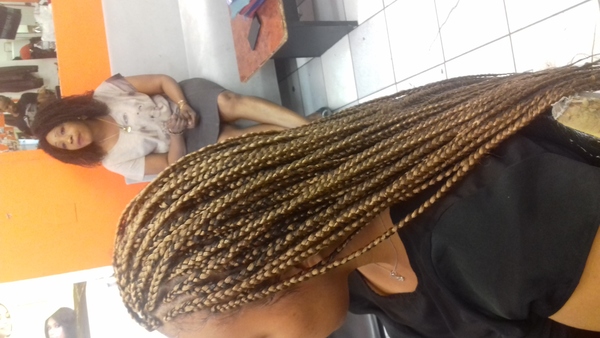salon de coiffure afro tresse tresses box braids crochet braids vanilles tissages paris 75 77 78 91 92 93 94 95 TFSYGFJZ