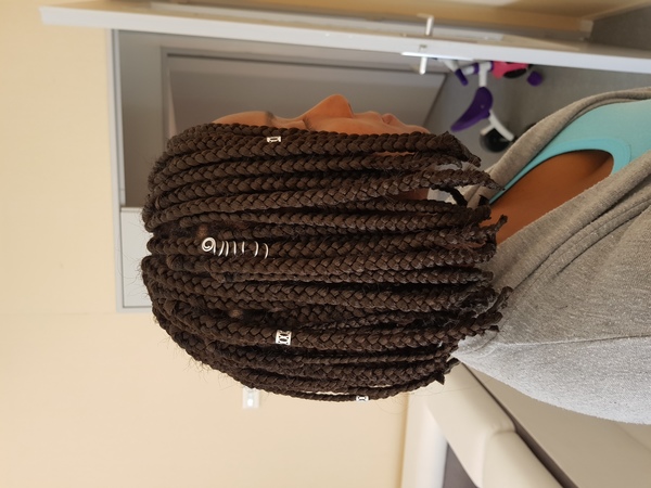 salon de coiffure afro tresse tresses box braids crochet braids vanilles tissages paris 75 77 78 91 92 93 94 95 FIQUHVIH