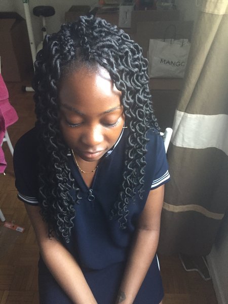 salon de coiffure afro tresse tresses box braids crochet braids vanilles tissages paris 75 77 78 91 92 93 94 95 SGGRMOSN