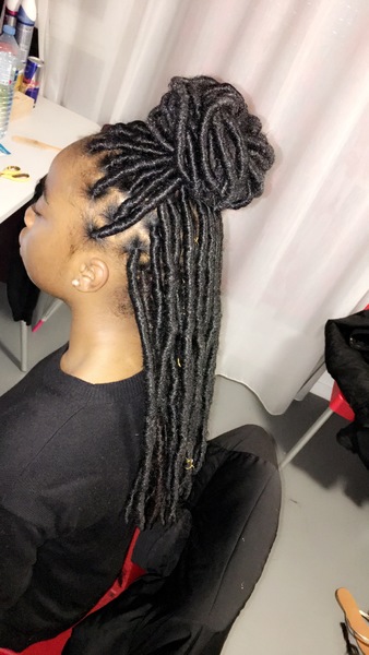salon de coiffure afro tresse tresses box braids crochet braids vanilles tissages paris 75 77 78 91 92 93 94 95 LYSHLDOR