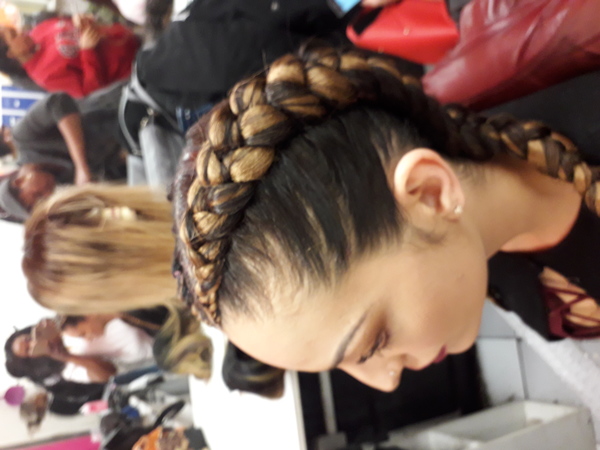 salon de coiffure afro tresse tresses box braids crochet braids vanilles tissages paris 75 77 78 91 92 93 94 95 IADHGLKS