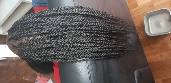 salon de coiffure afro tresse tresses box braids crochet braids vanilles tissages paris 75 77 78 91 92 93 94 95 QZEVTSUO