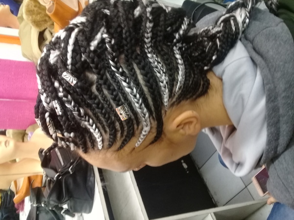 salon de coiffure afro tresse tresses box braids crochet braids vanilles tissages paris 75 77 78 91 92 93 94 95 XKLLAPYA