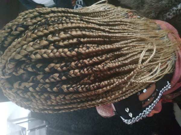 salon de coiffure afro tresse tresses box braids crochet braids vanilles tissages paris 75 77 78 91 92 93 94 95 LCXKOJQA