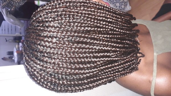 salon de coiffure afro tresse tresses box braids crochet braids vanilles tissages paris 75 77 78 91 92 93 94 95 RCBRYYJQ