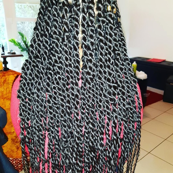 salon de coiffure afro tresse tresses box braids crochet braids vanilles tissages paris 75 77 78 91 92 93 94 95 MTTUWTFL