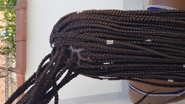 salon de coiffure afro tresse tresses box braids crochet braids vanilles tissages paris 75 77 78 91 92 93 94 95 OUCAJEPP