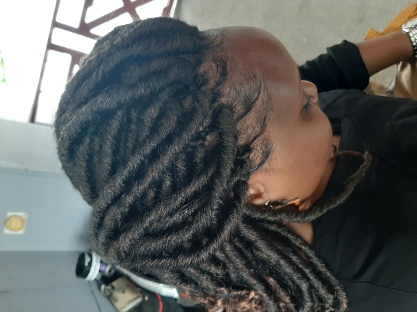salon de coiffure afro tresse tresses box braids crochet braids vanilles tissages paris 75 77 78 91 92 93 94 95 ROMKPMIB