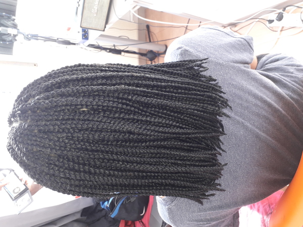 salon de coiffure afro tresse tresses box braids crochet braids vanilles tissages paris 75 77 78 91 92 93 94 95 JGPOFNDP