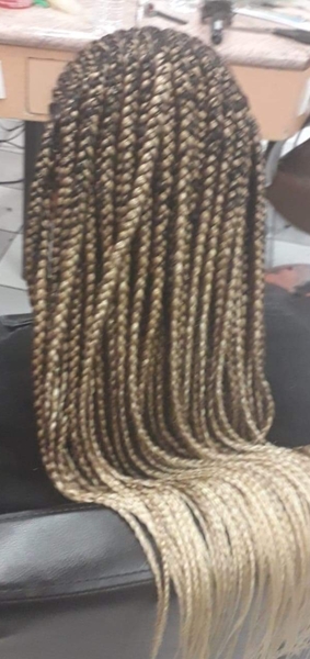 salon de coiffure afro tresse tresses box braids crochet braids vanilles tissages paris 75 77 78 91 92 93 94 95 AYKLFRZQ