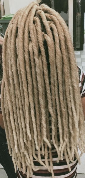 salon de coiffure afro tresse tresses box braids crochet braids vanilles tissages paris 75 77 78 91 92 93 94 95 IRUKACLF