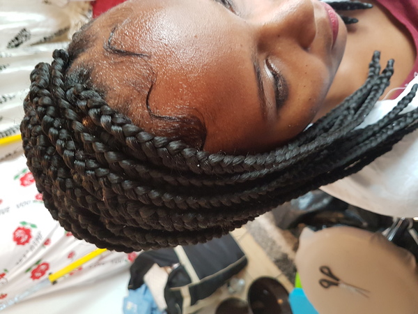 salon de coiffure afro tresse tresses box braids crochet braids vanilles tissages paris 75 77 78 91 92 93 94 95 AMIDHILP