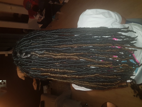 salon de coiffure afro tresse tresses box braids crochet braids vanilles tissages paris 75 77 78 91 92 93 94 95 VUTRKMGF