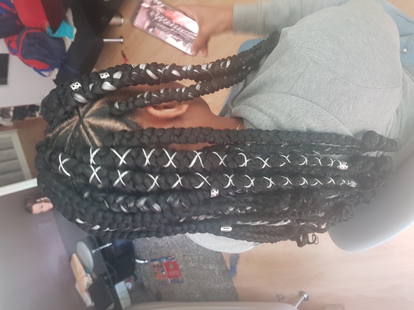 salon de coiffure afro tresse tresses box braids crochet braids vanilles tissages paris 75 77 78 91 92 93 94 95 DGVPCILD