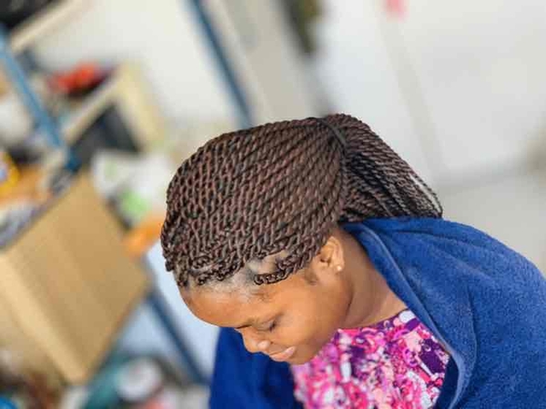 salon de coiffure afro tresse tresses box braids crochet braids vanilles tissages paris 75 77 78 91 92 93 94 95 YDCAYUCV