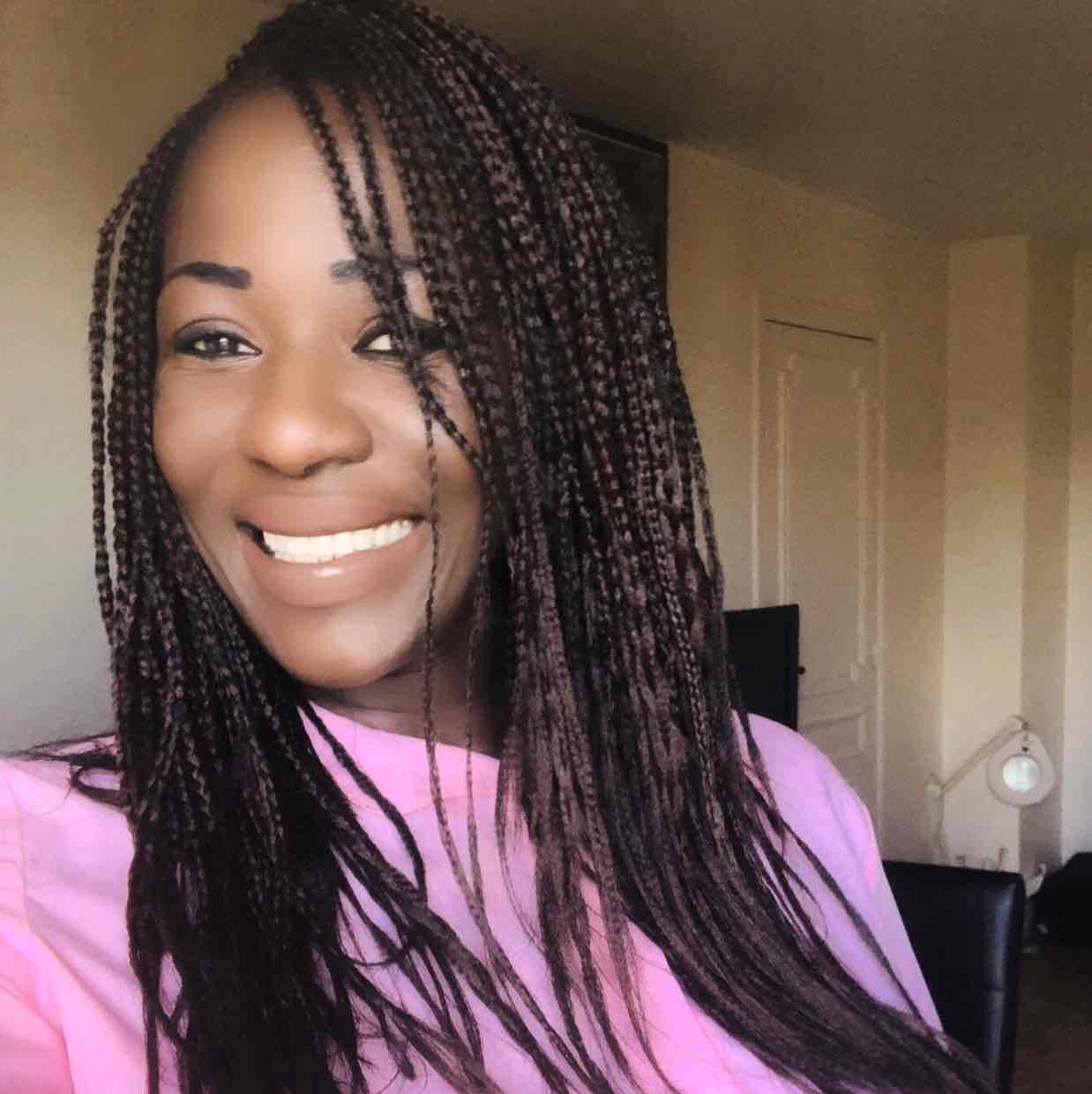 Ma Coiffeuse Afro Reservez Un Coiffeur Afro 7j 7