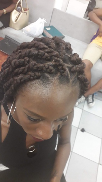 salon de coiffure afro tresse tresses box braids crochet braids vanilles tissages paris 75 77 78 91 92 93 94 95 IZPQEUWS
