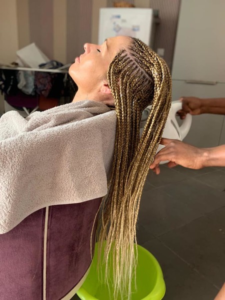 salon de coiffure afro tresse tresses box braids crochet braids vanilles tissages paris 75 77 78 91 92 93 94 95 UNSNDTLB