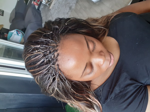 salon de coiffure afro tresse tresses box braids crochet braids vanilles tissages paris 75 77 78 91 92 93 94 95 VFQLQNCU