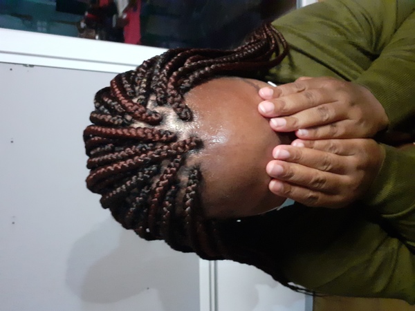 salon de coiffure afro tresse tresses box braids crochet braids vanilles tissages paris 75 77 78 91 92 93 94 95 PQDYRGZI