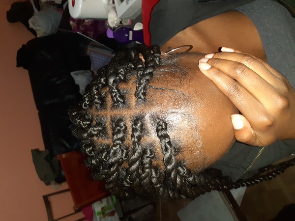 salon de coiffure afro tresse tresses box braids crochet braids vanilles tissages paris 75 77 78 91 92 93 94 95 UCXXPAHJ