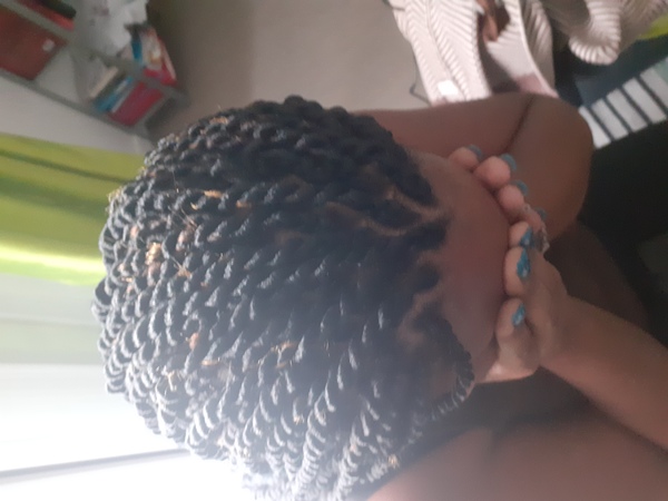 salon de coiffure afro tresse tresses box braids crochet braids vanilles tissages paris 75 77 78 91 92 93 94 95 UEEJFJTK
