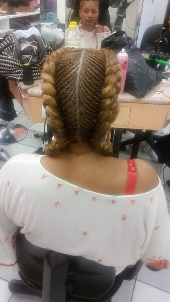 salon de coiffure afro tresse tresses box braids crochet braids vanilles tissages paris 75 77 78 91 92 93 94 95 AUYJBWPB