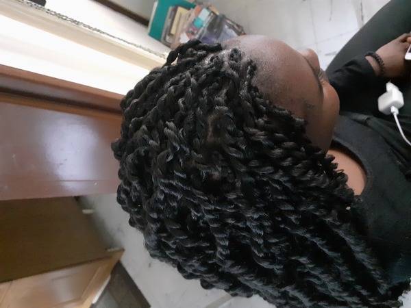 salon de coiffure afro tresse tresses box braids crochet braids vanilles tissages paris 75 77 78 91 92 93 94 95 TOEBUKND
