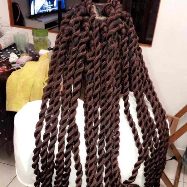 salon de coiffure afro tresse tresses box braids crochet braids vanilles tissages paris 75 77 78 91 92 93 94 95 ZBRUMKGD