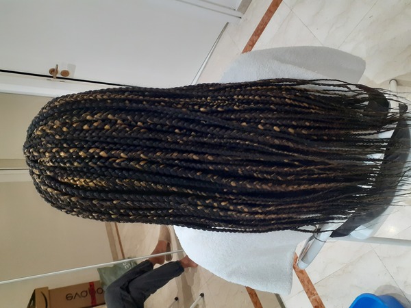 salon de coiffure afro tresse tresses box braids crochet braids vanilles tissages paris 75 77 78 91 92 93 94 95 ACZCCGEM