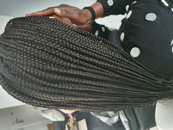 salon de coiffure afro tresse tresses box braids crochet braids vanilles tissages paris 75 77 78 91 92 93 94 95 IYBWUMHI
