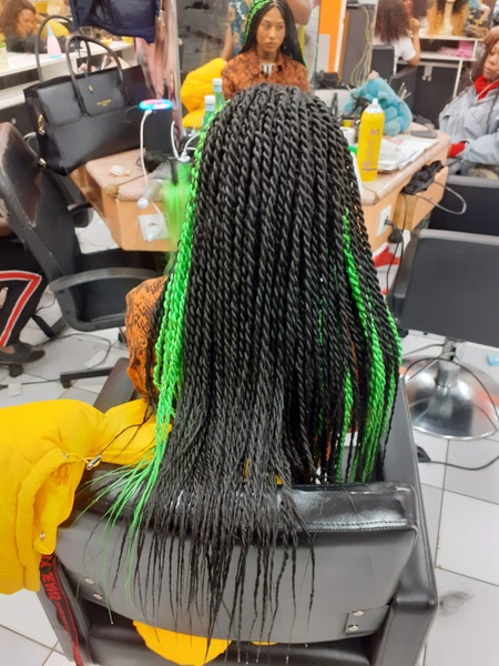 salon de coiffure afro tresse tresses box braids crochet braids vanilles tissages paris 75 77 78 91 92 93 94 95 COXCTINN