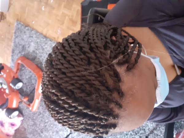 salon de coiffure afro tresse tresses box braids crochet braids vanilles tissages paris 75 77 78 91 92 93 94 95 HOEKXIPD