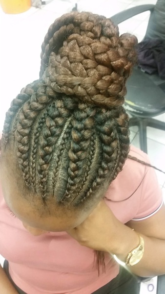 salon de coiffure afro tresse tresses box braids crochet braids vanilles tissages paris 75 77 78 91 92 93 94 95 MSGJEAMH