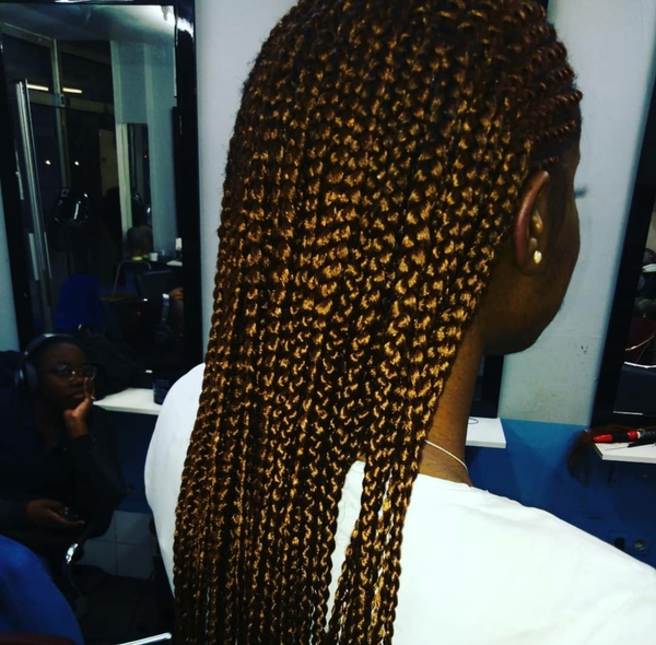 salon de coiffure afro tresse tresses box braids crochet braids vanilles tissages paris 75 77 78 91 92 93 94 95 IOASLKLZ