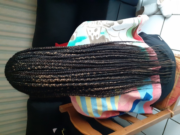 salon de coiffure afro tresse tresses box braids crochet braids vanilles tissages paris 75 77 78 91 92 93 94 95 RSHYYXNX