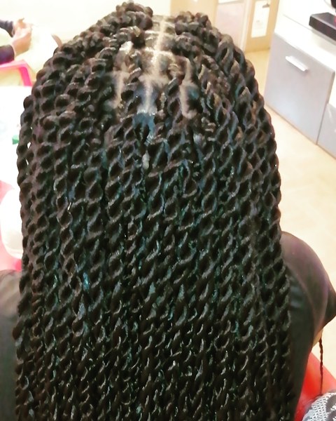 salon de coiffure afro tresse tresses box braids crochet braids vanilles tissages paris 75 77 78 91 92 93 94 95 IWEHMAPT